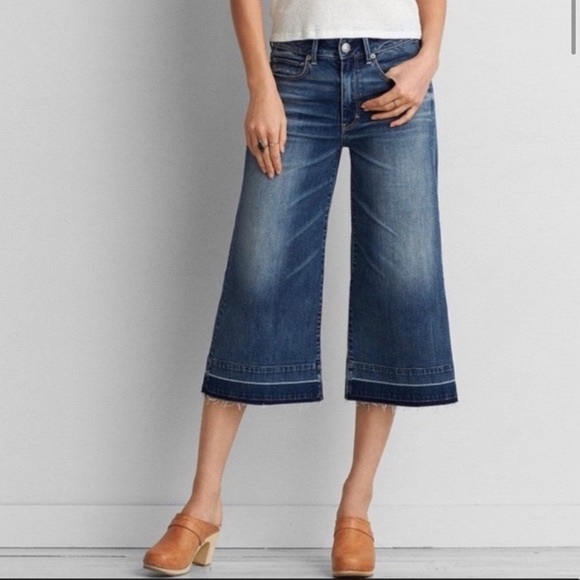 American Eagle | Festival Crop Jeans - Picture 1 of 5